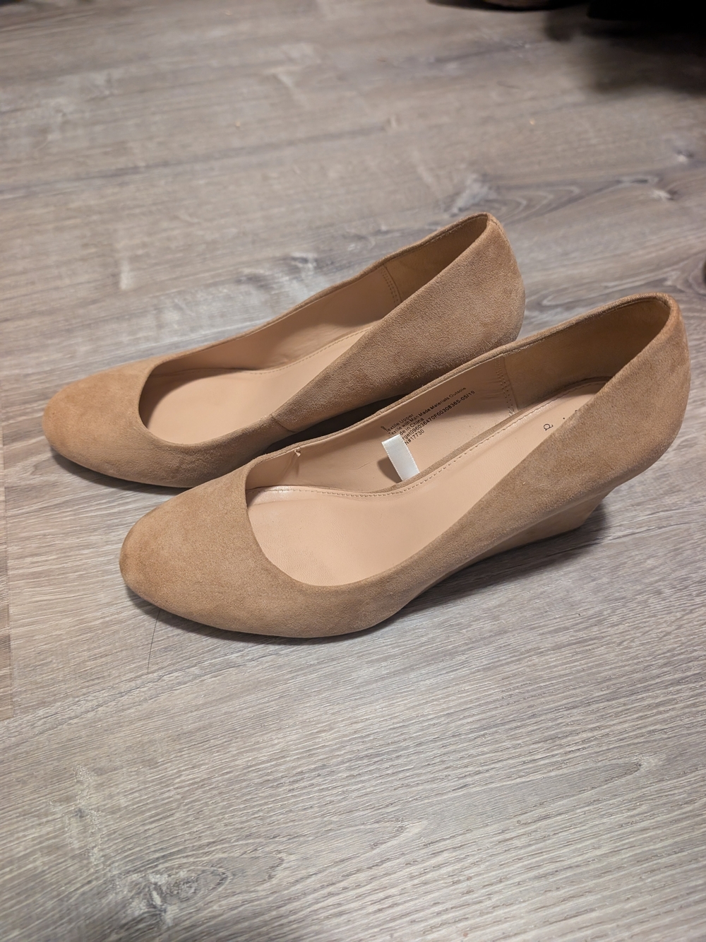 a new day Suede Wedge Pumps in Tan